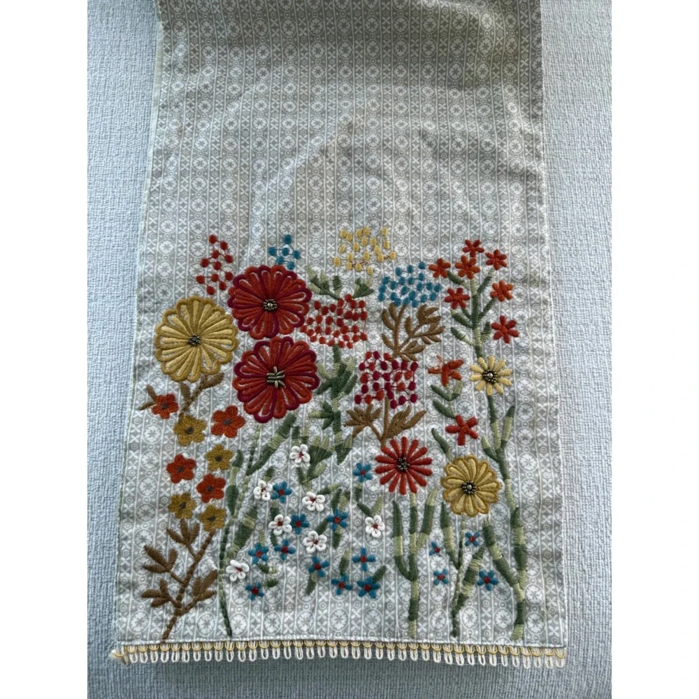 Vintage Pier 1 Floral Beaded Table Runner Dresser Scarf Linen Garden